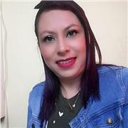 Docente de preescolar imparte clase de todas las asignaturas para estudiantes de preescolar